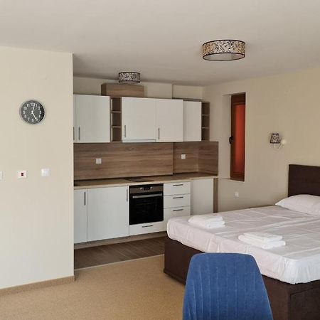 Hotel Geppy Sofia Exteriör bild