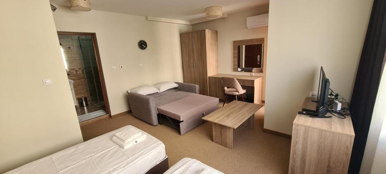 Hotel Geppy Sofia Exteriör bild